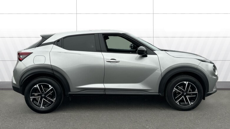 Nissan Juke 1.0 DiG-T N-Connecta 5dr Petrol Hatchback
